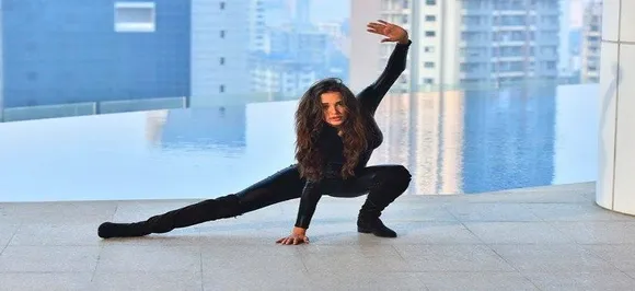 These looks of 2.0 star Amy Jackson proves she is no less a superhero
