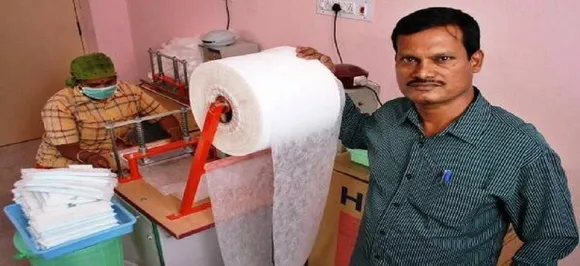  Dubai-based Indian teen provides sanitary pads to underprivileged girls in rural Maharashtra 