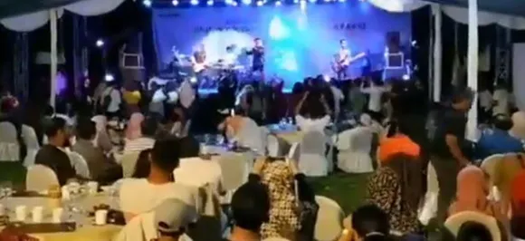 WATCH VIDEO | Indonesia Tsunami: Rock band swept away mid performance