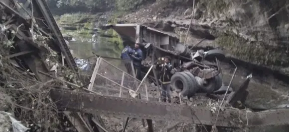 2 dead, 2 injured as 10-year-old Dehradun bridge Tons River collapses