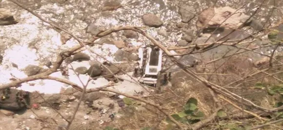 6 children among 7 dead as school bus falls into gorge in Himachal Pradesh