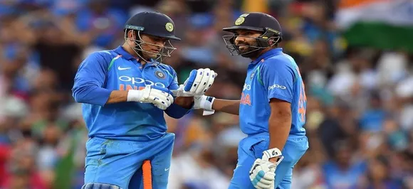 Rohit Sharma shows off his dancing skills, attempts the floss dance