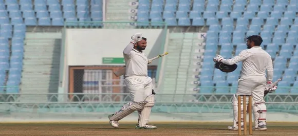 Cheteshwar Pujara booed, gets chants of â€˜cheaterâ€™ during Ranji Trophy semi-final vs Karnataka
