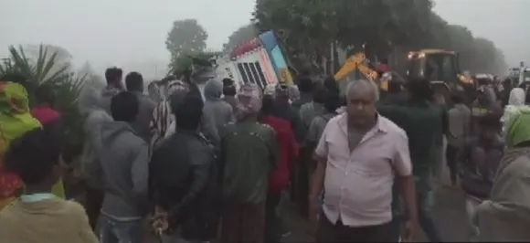 2 people killed, 30 injured after bus overturns near Kesinga in Odisha's Kalahandi district