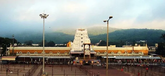 Police suspect involvement of priests in Tirupati temple crowns theft