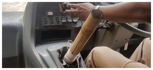 Innovation gone wrong, Mumbai School bus driver uses bamboo stick as gear hits car, arrested 