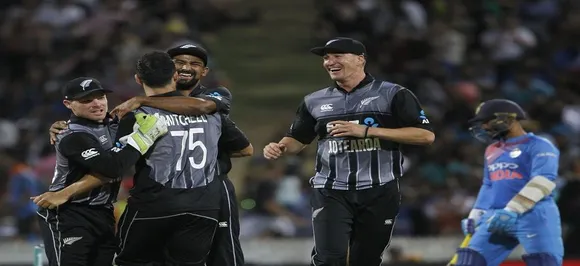 New Zealand hold nerve, clinch thriller in Hamilton to win series