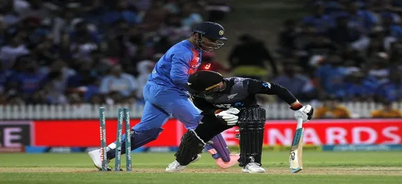 Stumping in 0.099 seconds in Hamilton T20I vs New Zealand! Is MS Dhoni human?