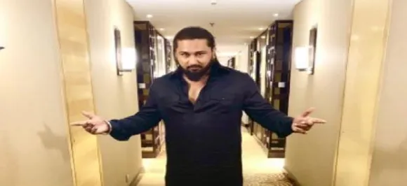 Yo Yo Honey Singh wishes his someone special on Valentineâ€™s Day, hereâ€™s a proof