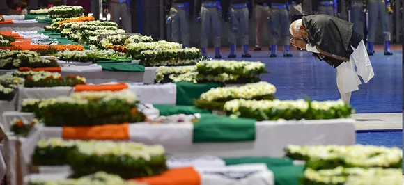PM Modi, Rahul Gandhi, Arvind Kejriwal pay tribute to mortal remains of CRPF jawans