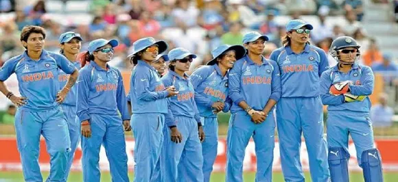 India clinch three-match ODI series 2-1; Smriti Mandhana awarded as player of the series 