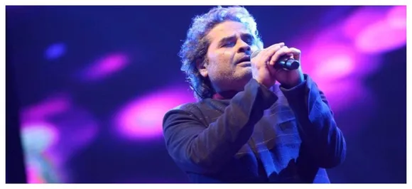 Adapting Salman Rushdie' s 'Midnight's Children' challenging project yet: Vishal Bhardwaj