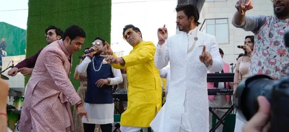 Watch VIDEO: Shah Rukh Khan and Ranbir Kapoor dance with Akash Ambani at his wedding