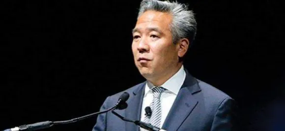 Warner Bros CEO Kevin Tsujihara apologises after sex scandal