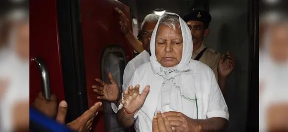 Fodder scam cases: Supreme Court issues notice to CBI on Lalu Prasad's bail plea