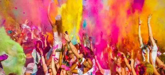 Holi 2019: Here's is your ultimate Holi playlist of all times that you can play on loop