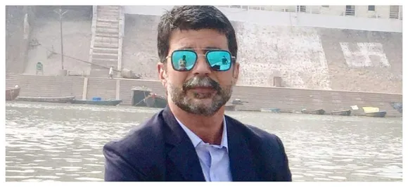Convicted UP gangster invites cops to liquor party, gets them drunk and escapes