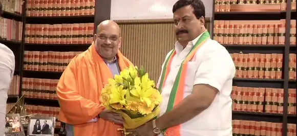 Former Congress leader P Sudhakara Reddy joins BJP in presence of Amit Shah