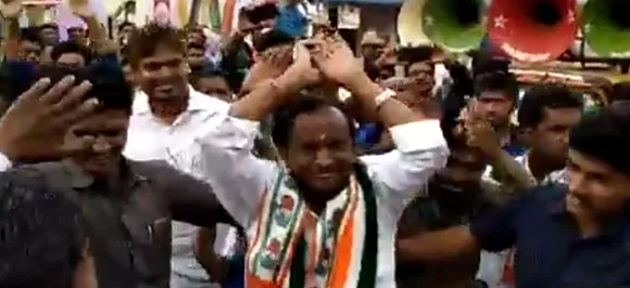 Karnataka Minister MTB Nagaraj performs â€˜Nagin danceâ€™ for voters, video goes viral