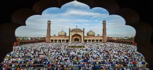 Entry of Muslim women in mosques: Supreme Court issues notice to Centre, Waqf Board, NCW 