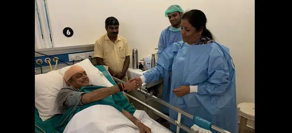 Civility a rare virtue in politics, says Shashi Tharoor after Nirmala Sitharaman visits him at hospital