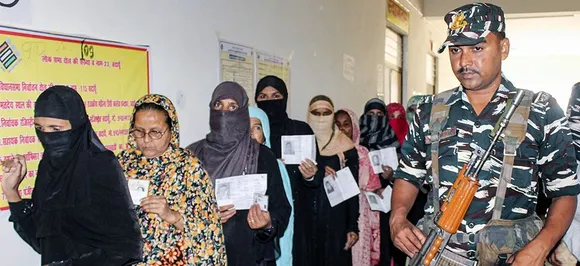 66% cast vote as EVM glitches, violence and Bengal murder mar third phase of Lok Sabha polls 