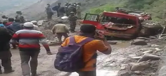 Five killed, nine injured as landslide hits mini bus in Jammu and Kashmir's Doda