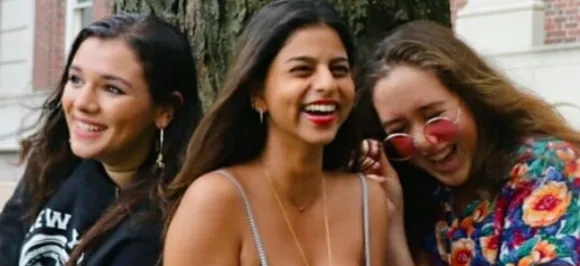 Suhana Khan and her girl gang flash million dollar smile as they pose for a picture