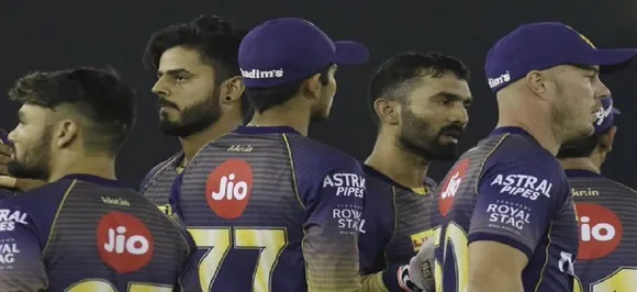 Dinesh Karthik loses cool in Kings XI Punjab clash, Ravichandran Ashwin rues powerplay performance