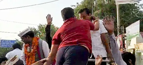 FIR registered against man who slapped Delhi CM Arvind Kejriwal