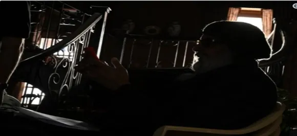 Amitabh Bachchan reveals his unique look from Anand Pandit's mystery thriller 'Chehre'!