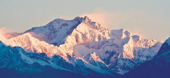 2 Indian climbers die on Mount Kanchenjunga in Nepal: Reports 