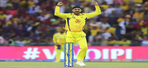 Team management should give Dhoni freedom to attack from start: Harbhajan