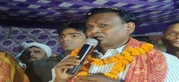 Congress leader Udit Raj takes 'andh bhakt' jibe at BJP, sparks row 
