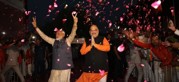 It's official! BJP becomes first non-Congress party ever to cross 300-mark in Lok Sabha Elections 