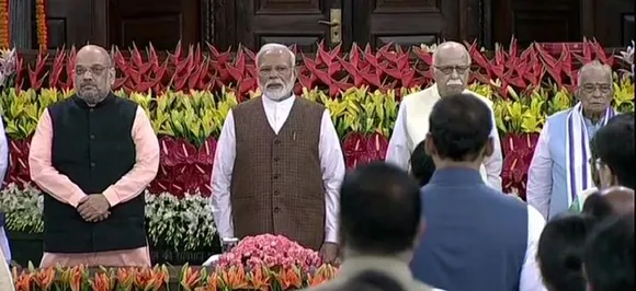  Narendra Modi unanimously elected leader of NDA at parliamentary board meet 