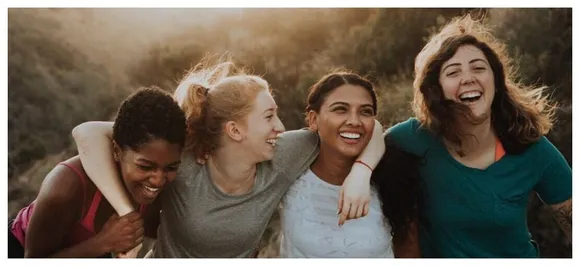 Women are happier without children or a spouse, says happiness expert