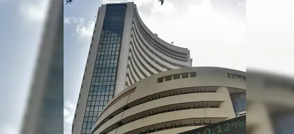 Sensex crosses over 450 points from dayâ€™s low, Nifty above 11,750
