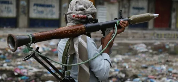 Yemeni rebel attack on Saudi airport kills one, wounds 21: coalition