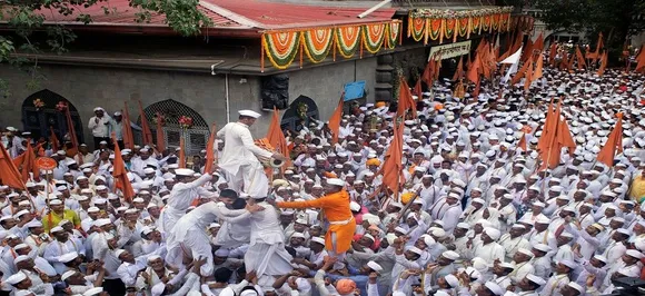 Lord Vitthal devotees arrive in Pune en route to Pandharpur