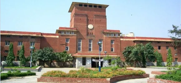 DU Admission: Students knock varsity's door as colleges not accepting certificates