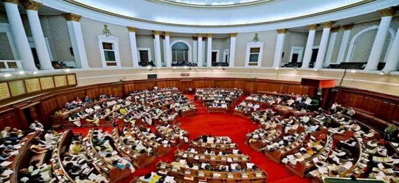WB Assembly passes bills to increase tenure of administrators in municipalities