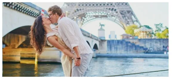 International Kiss Day 2019: Scary â€˜health-relatedâ€™ things that can happen when you kiss