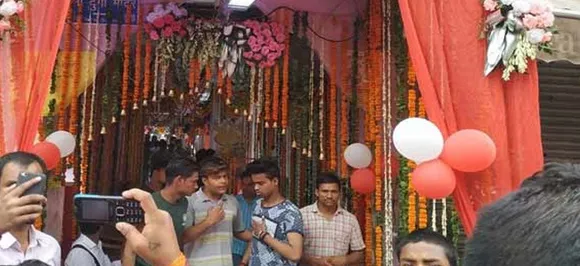 Communal amity at ceremony to install new idols in Hauz Qazi temple