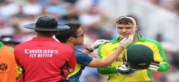 Twitter expressed concern over Alex Carey's injury blow 