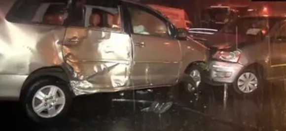Mumbai Rains: 8 injured in Andheri due to car clash, waterlogging and traffic snarl disrupt normal life