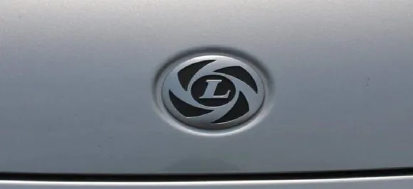 Ashok Leyland launches fully built premium bus, more details inside 