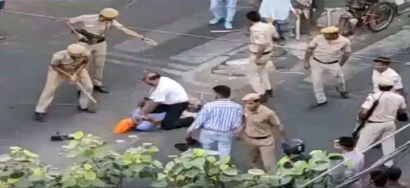 Mukherjee Nagar incident: Two Delhi Police cops suspended for 'unprofessional behaviour'