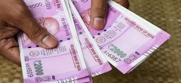 Rupee skids for 4th day, settles 6 paise down at 69.04 against US Dollar
