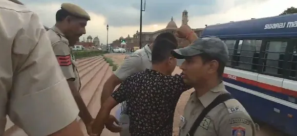 VIDEO | Delhi: Man sets off sutli bombs at Vijay Chowk, creates panic  